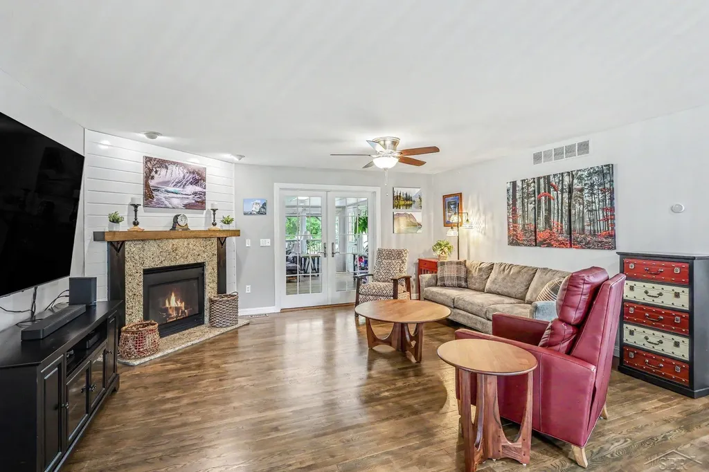 11119 W Glen Drive Vienna Charter Township MI 48420