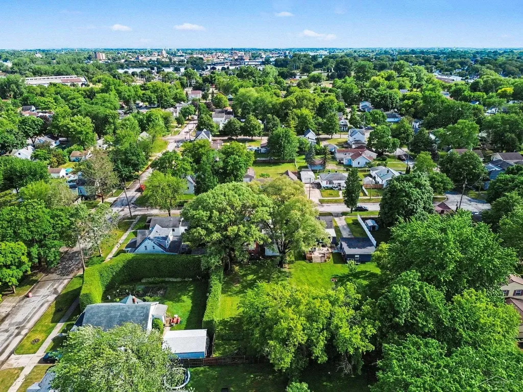 309 E Jeanette Street Bay City City MI 48706