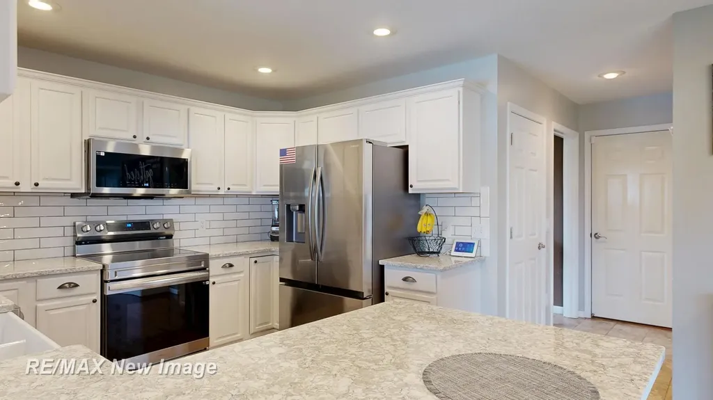 5630 Corydalis Drive Saginaw Charter Township MI 48603