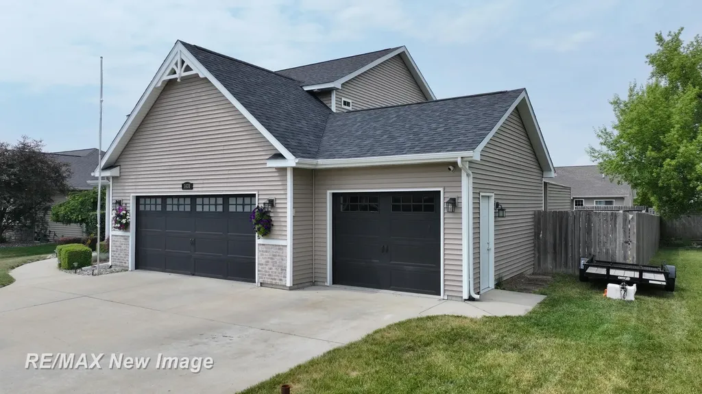 5630 Corydalis Drive Saginaw Charter Township MI 48603
