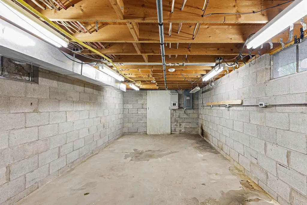 2110 Tennessee Street Midland City MI 48642