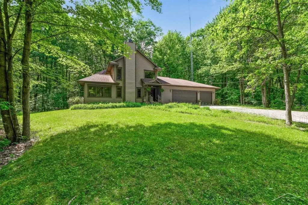 4455 N Ehlers Road Larkin Charter Township MI 48642