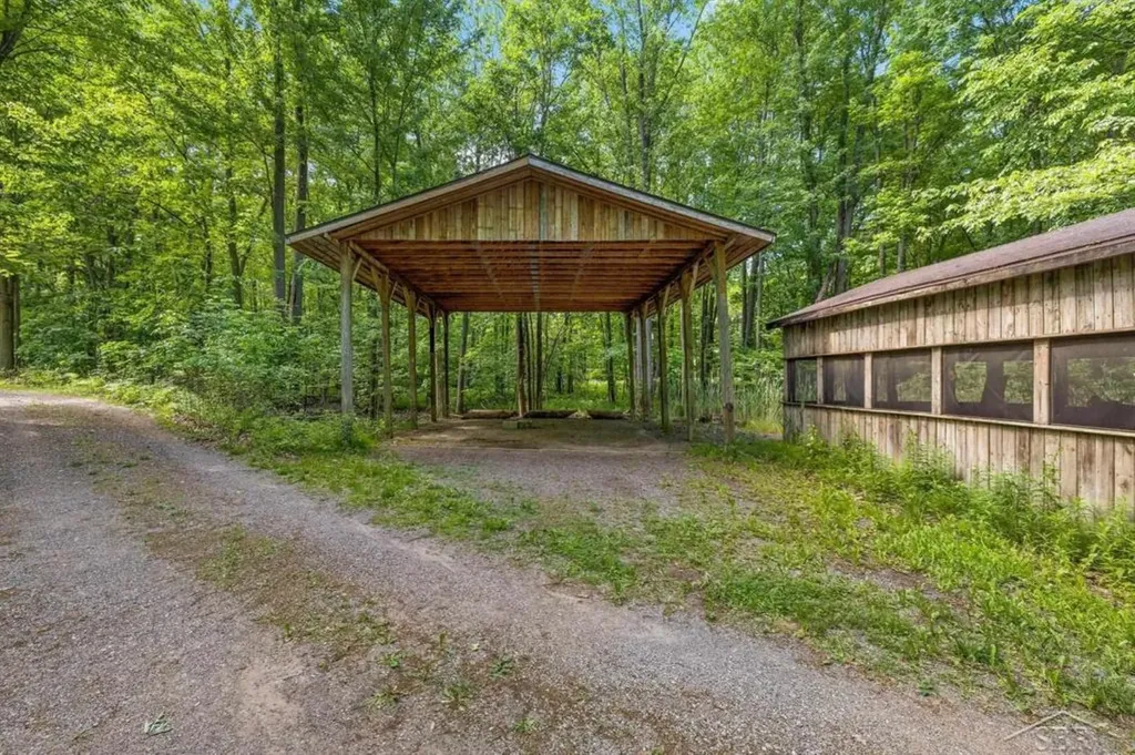 4455 N Ehlers Road Larkin Charter Township MI 48642