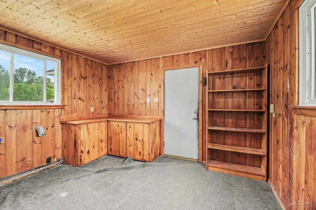 3110 S Merrill Road Lakefield Township MI 48637