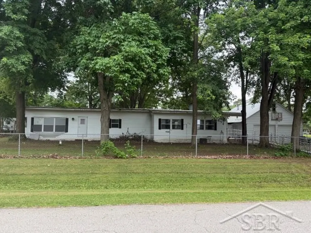 8709 Pine Court Arbela Township MI 48420
