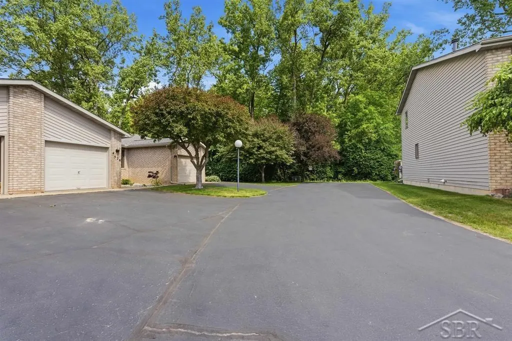 526 Morningside Drive Midland City MI 48640
