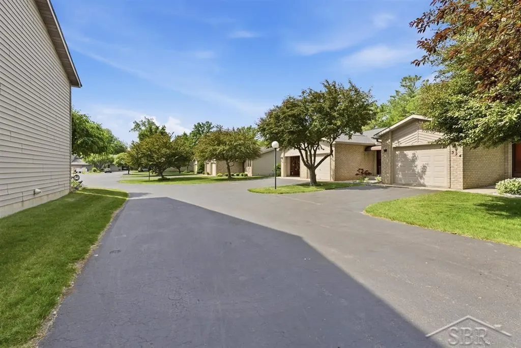 526 Morningside Drive Midland City MI 48640