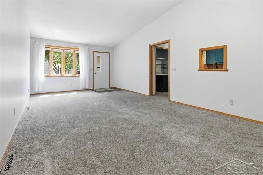 526 Morningside Drive Midland City MI 48640