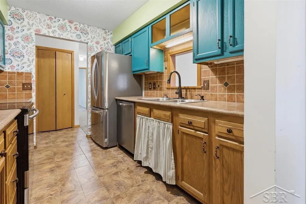 526 Morningside Drive Midland City MI 48640