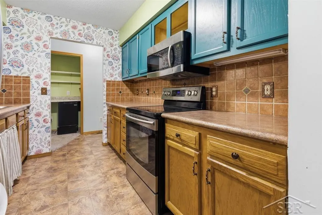 526 Morningside Drive Midland City MI 48640