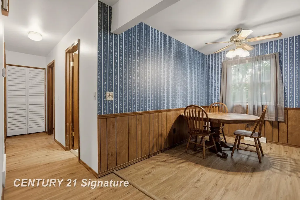 2380 E Gatesboro Drive Saginaw Charter Township MI 48603
