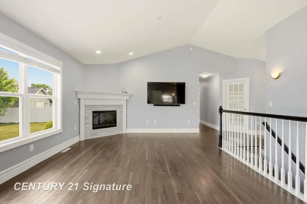 5570 Blackberry Road Saginaw Charter Township MI 48603