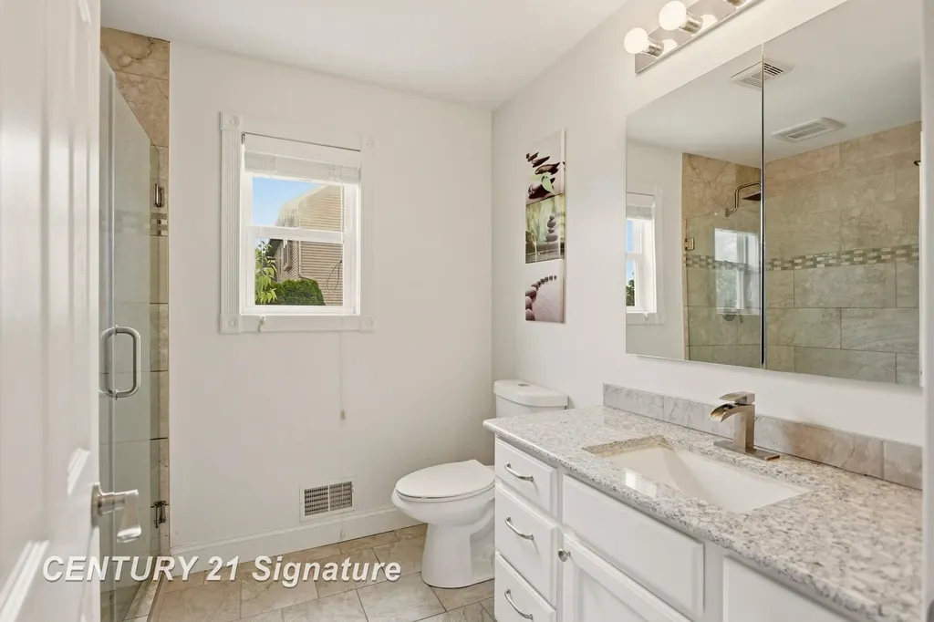 5570 Blackberry Road Saginaw Charter Township MI 48603