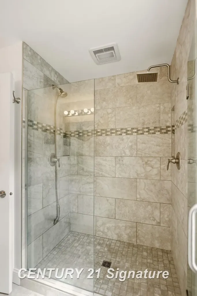5570 Blackberry Road Saginaw Charter Township MI 48603
