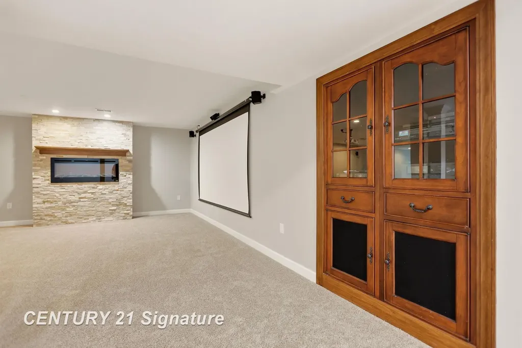 5570 Blackberry Road Saginaw Charter Township MI 48603