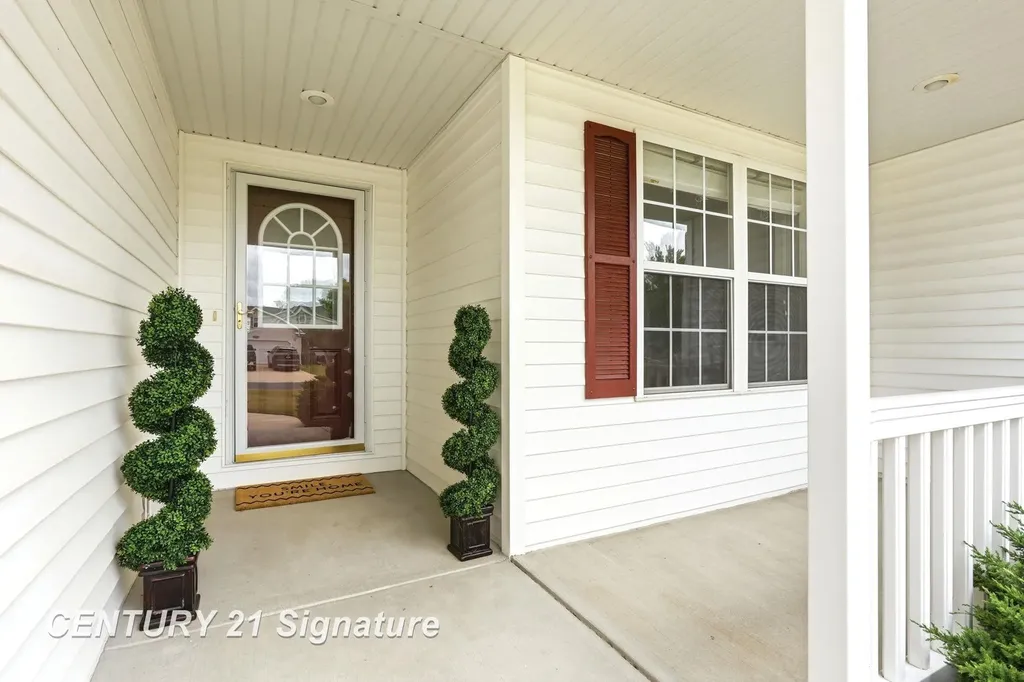 5570 Blackberry Road Saginaw Charter Township MI 48603