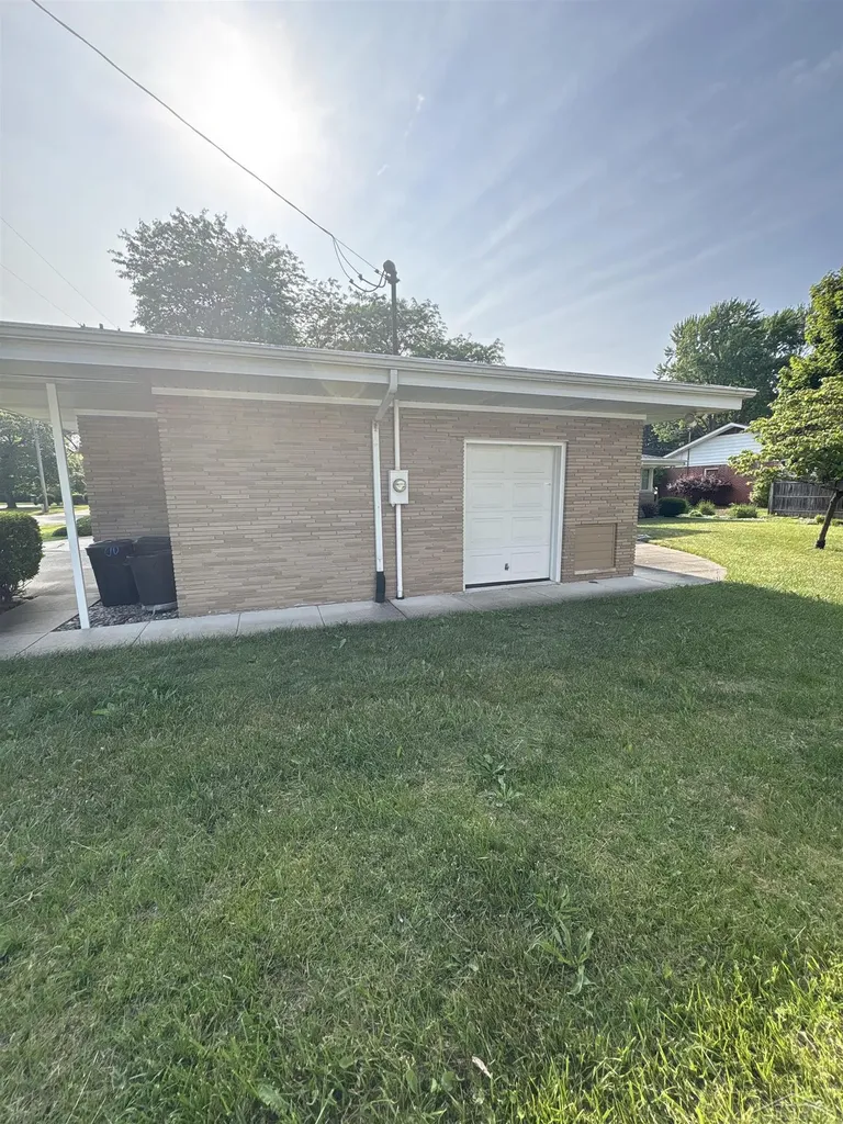 320 Superior Street Saginaw City MI 48602