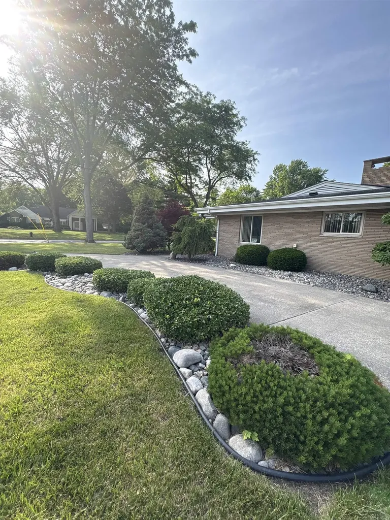320 Superior Street Saginaw City MI 48602
