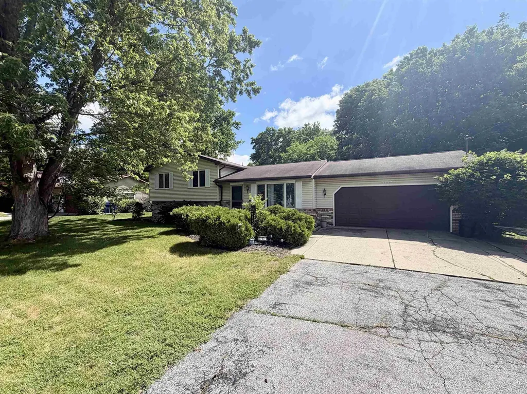 4132 Meadowbrook Drive Thomas Township MI 48623