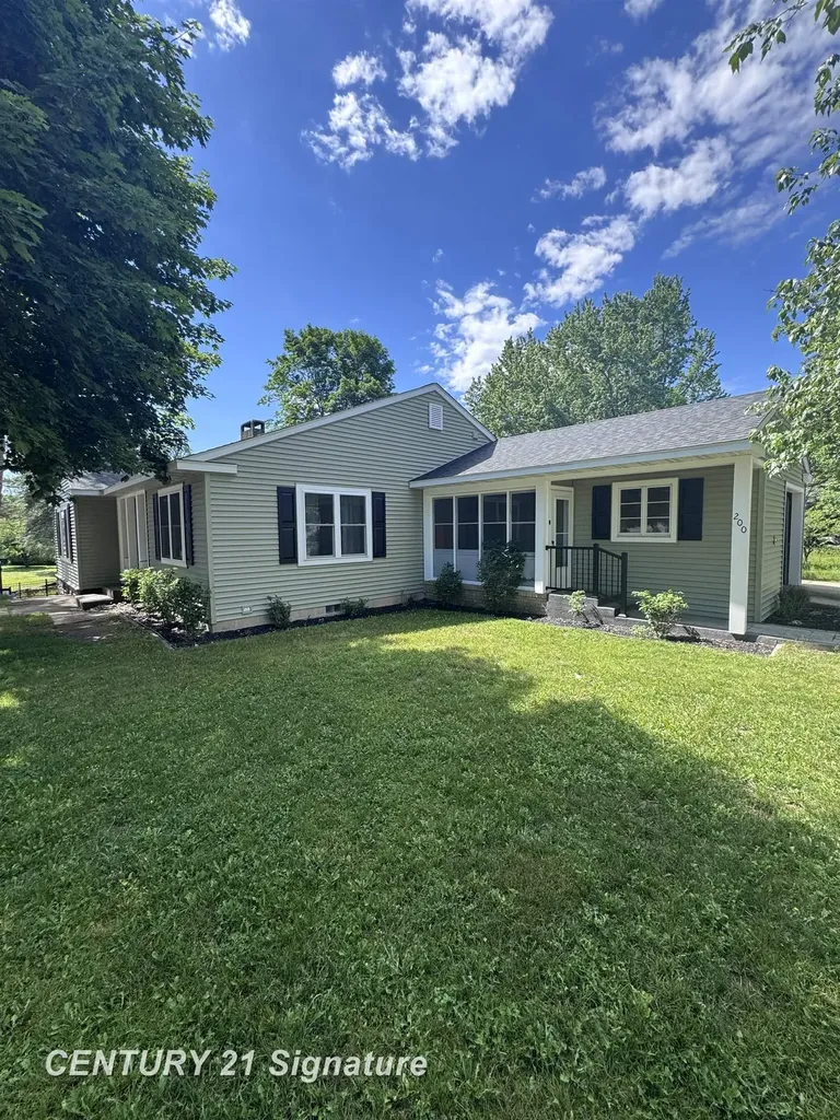 200 S Fifth Street Higgins Township MI 48653