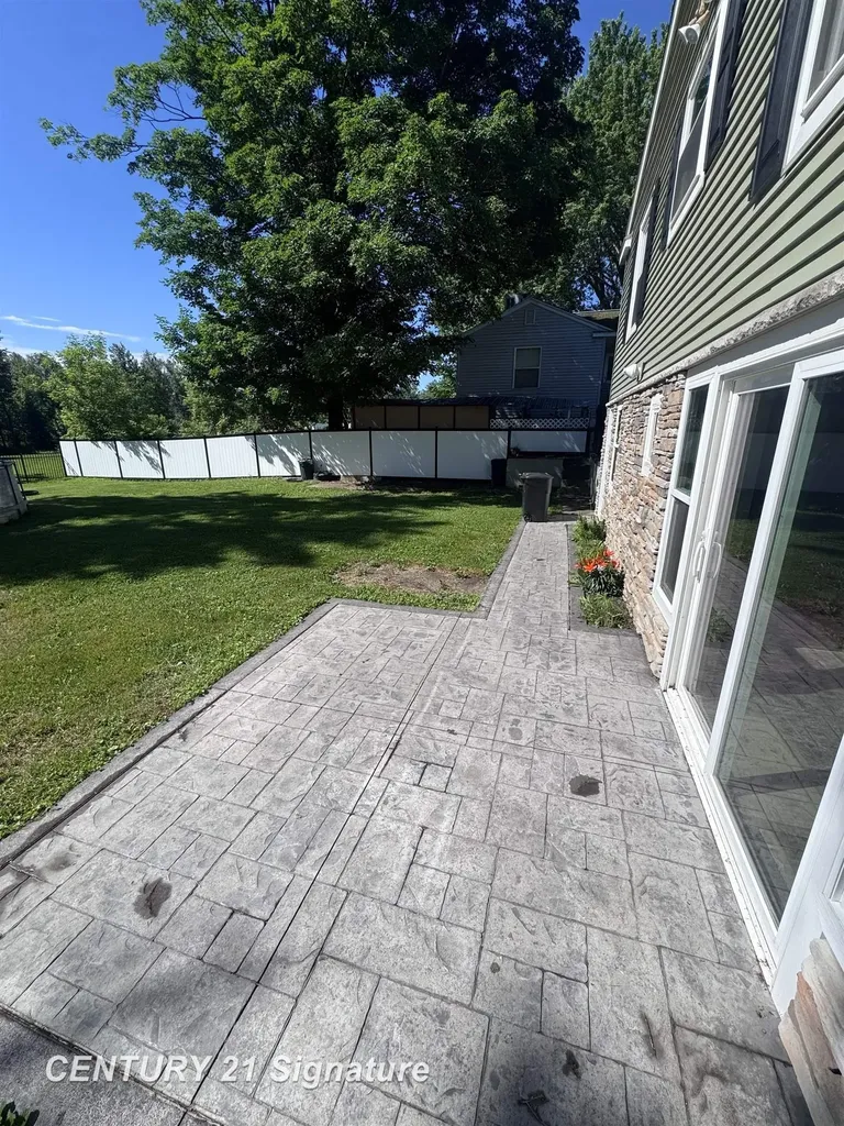 200 S Fifth Street Higgins Township MI 48653