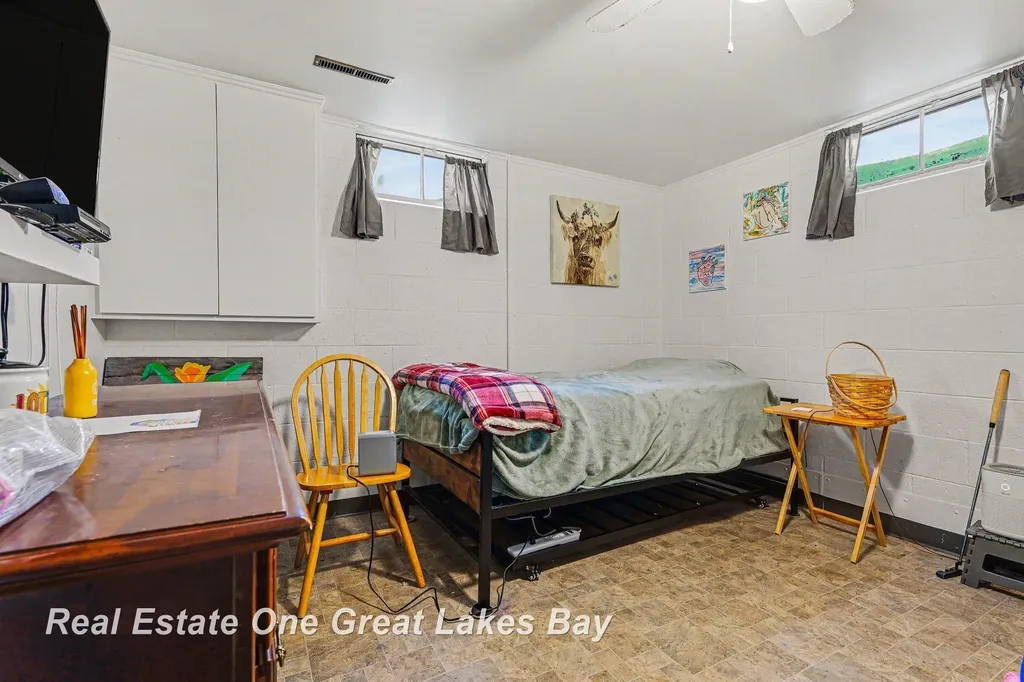 2931 Krueger Place Saginaw Charter Township MI 48603