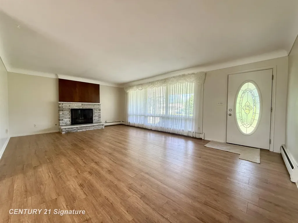 6641 Pierce Road Kochville Township MI 48623