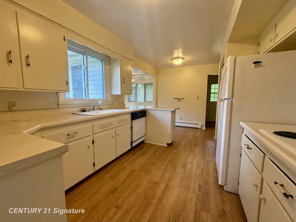 6641 Pierce Road Kochville Township MI 48623