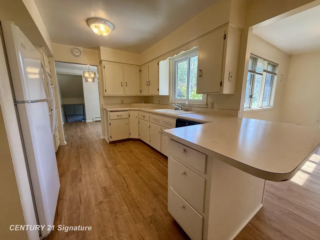 6641 Pierce Road Kochville Township MI 48623