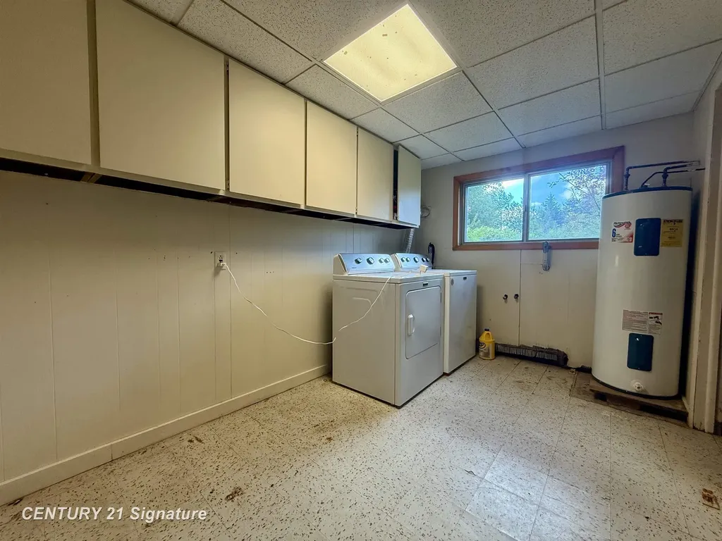 6641 Pierce Road Kochville Township MI 48623