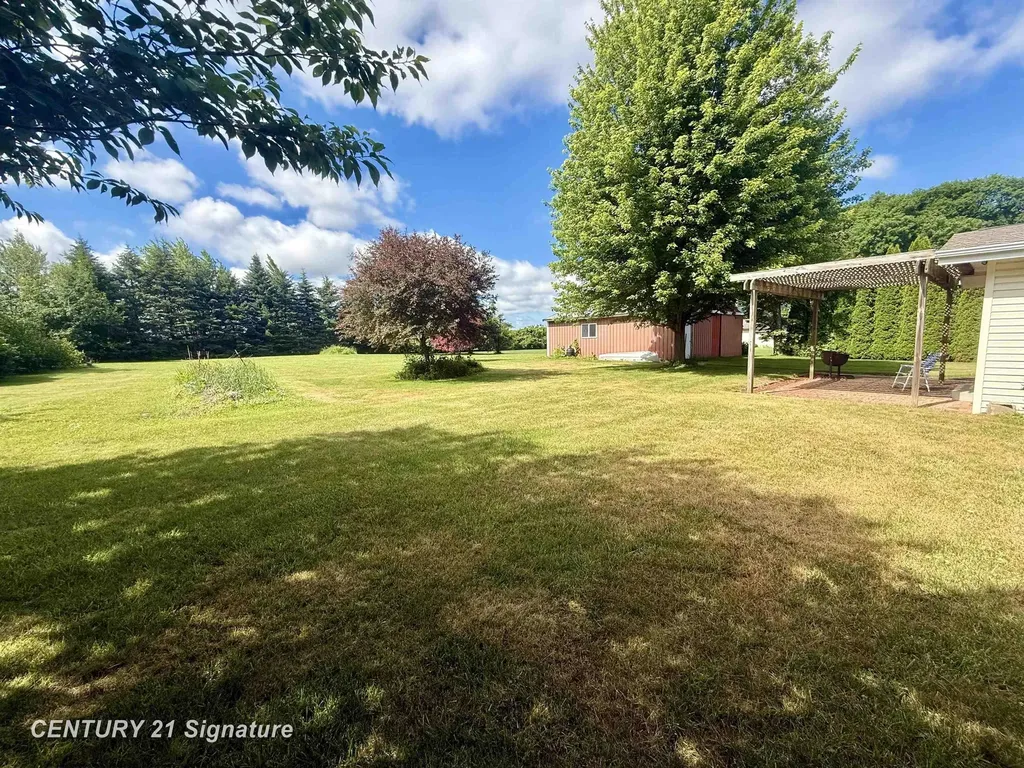 6641 Pierce Road Kochville Township MI 48623