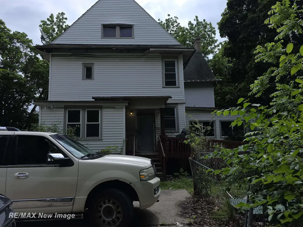 1331 S Jefferson Avenue Saginaw City MI 48601