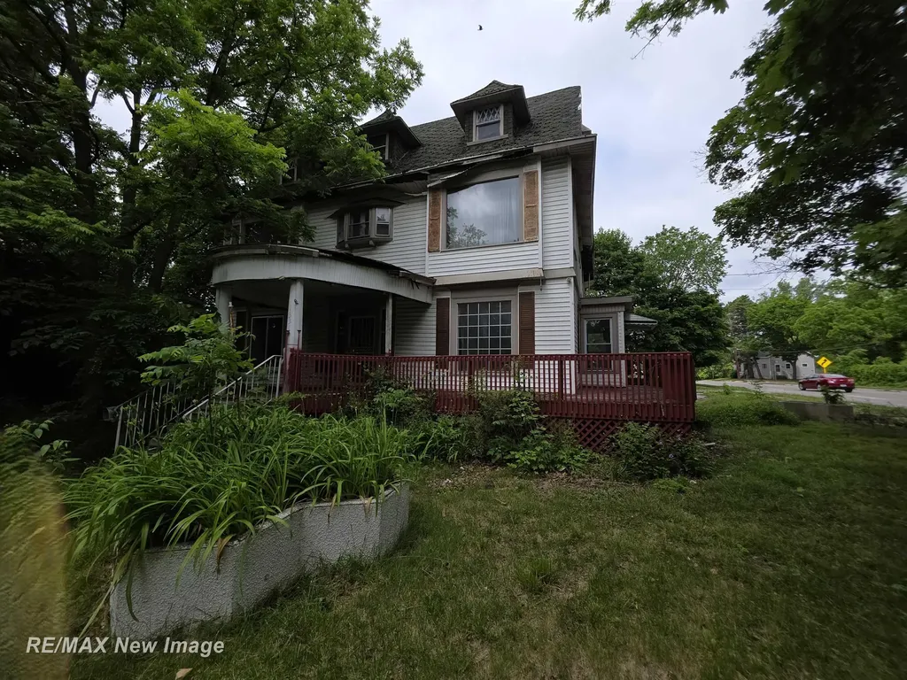 1331 S Jefferson Avenue Saginaw City MI 48601