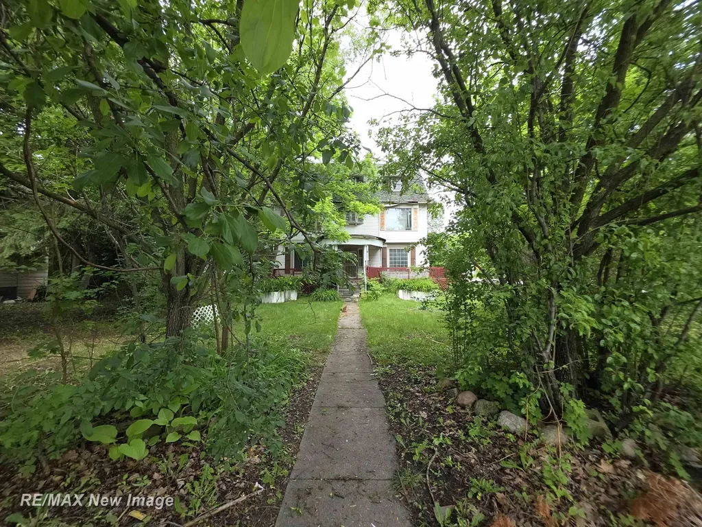 1331 S Jefferson Avenue Saginaw City MI 48601