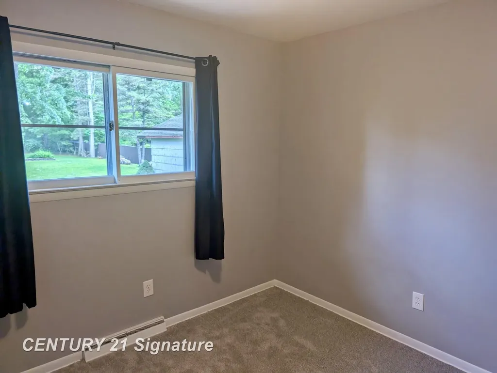 771 S Frost Drive Saginaw Charter Township MI 48638