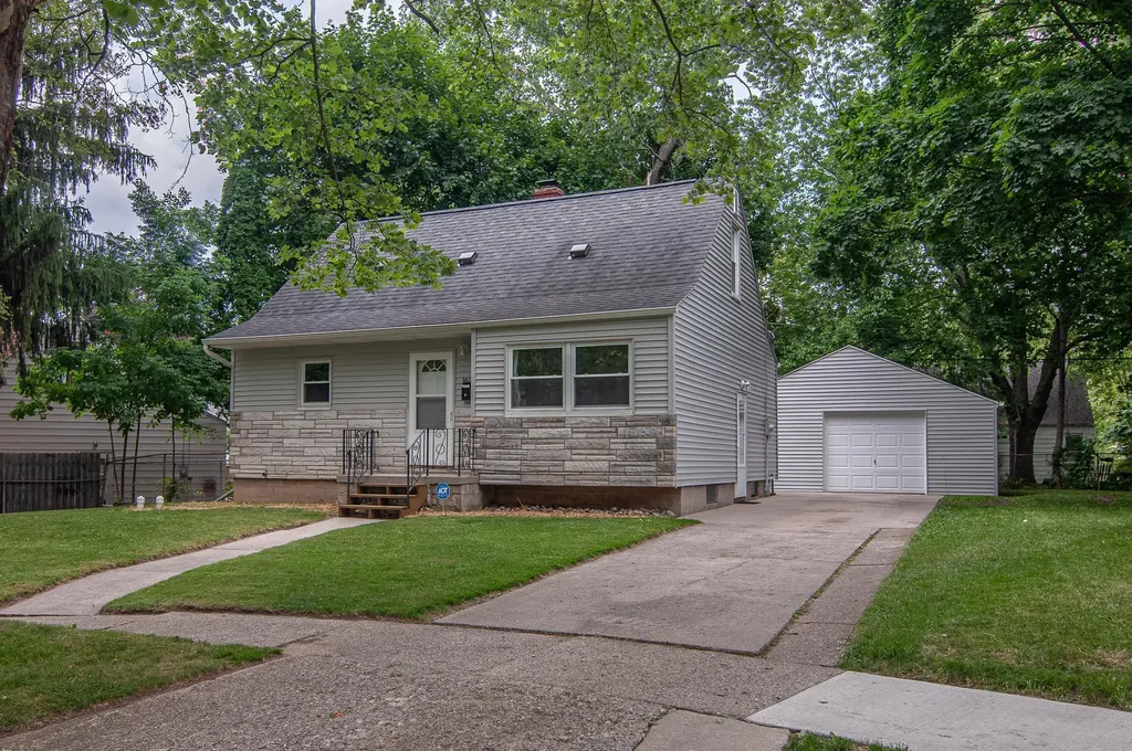 1621 Blackberry Lane Flint City MI 48507