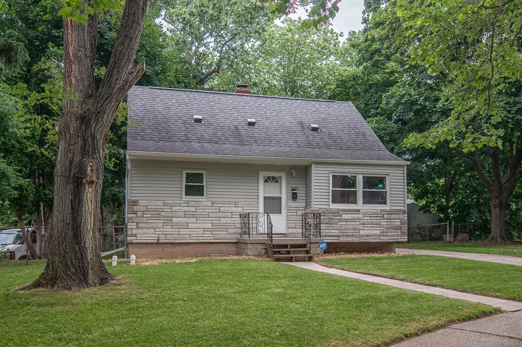 1621 Blackberry Lane Flint City MI 48507