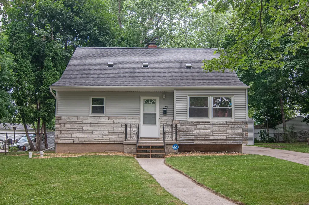 1621 Blackberry Lane Flint City MI 48507