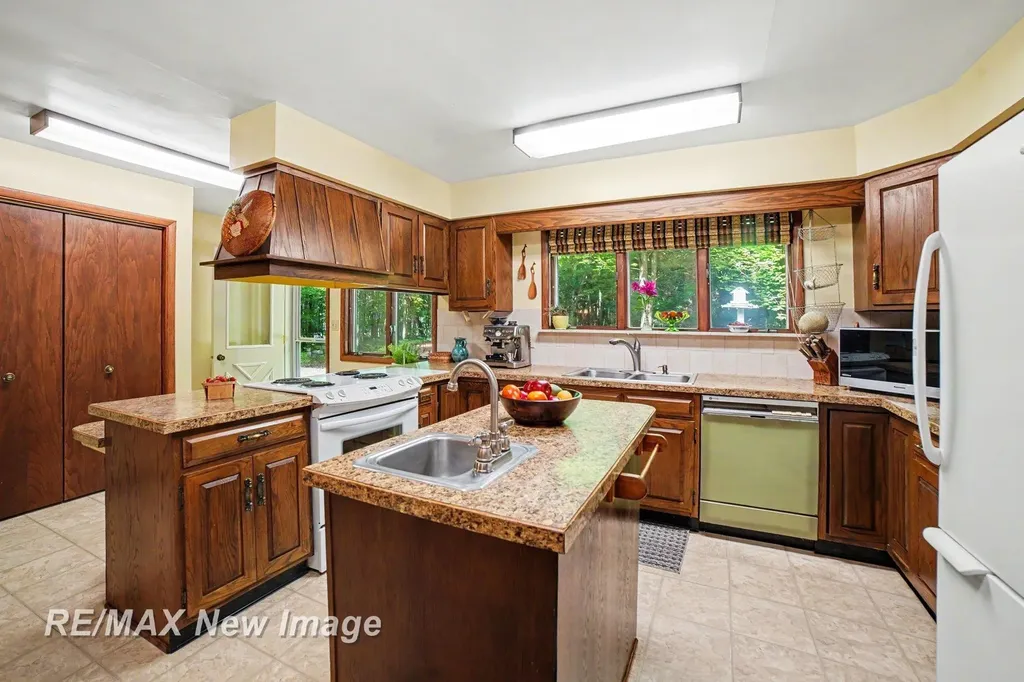 4093 Pruess Road Richland Township MI 48623