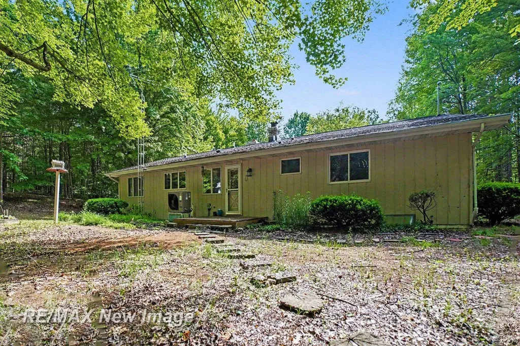 4093 Pruess Road Richland Township MI 48623
