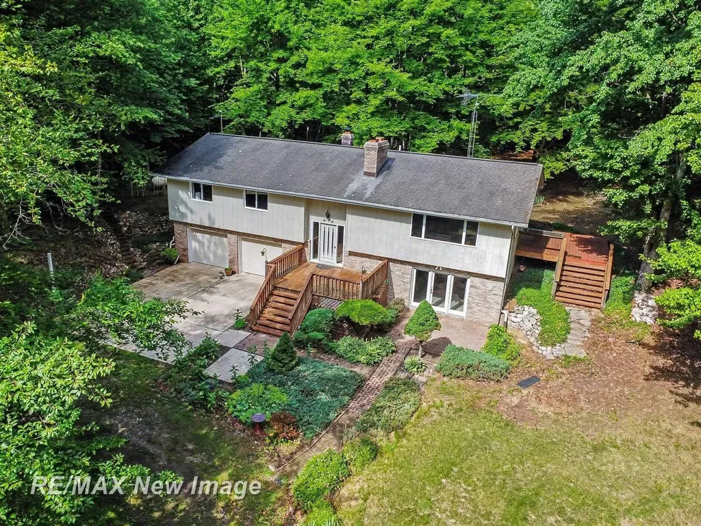 4093 Pruess Road Richland Township MI 48623
