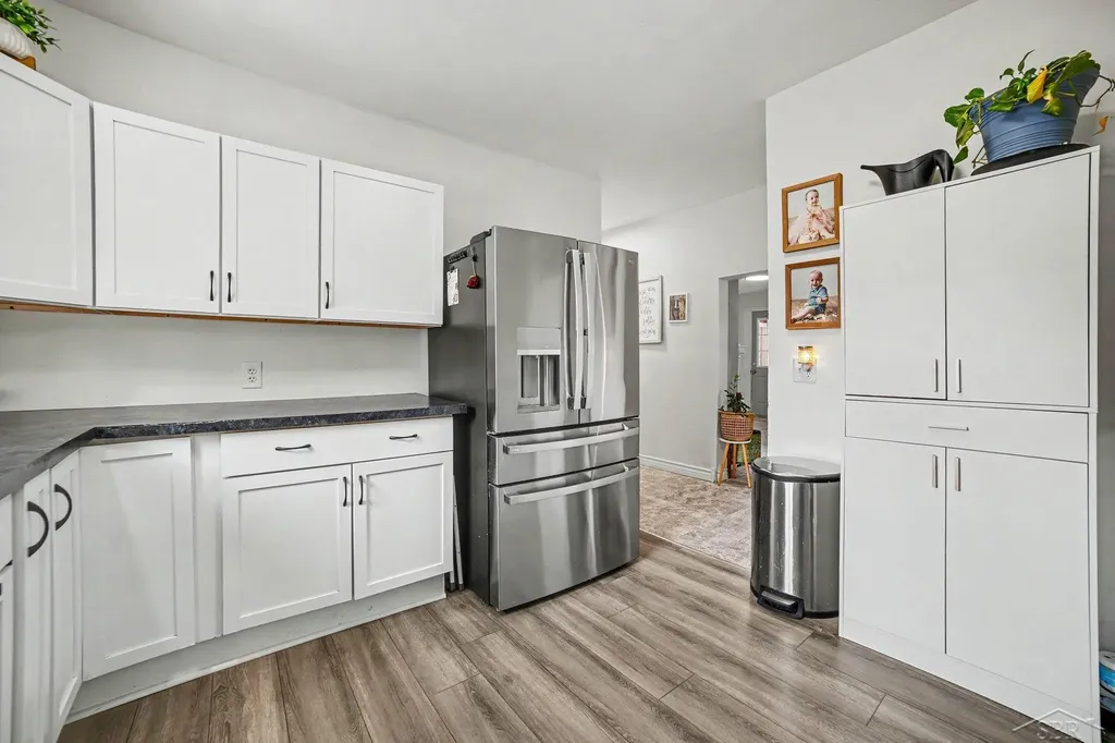 1424 N Trumbull Street Bay City City MI 48708