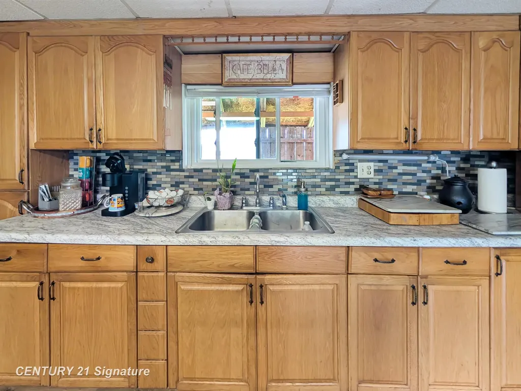 970 Cass Avenue Road Portsmouth Charter Township MI 48708