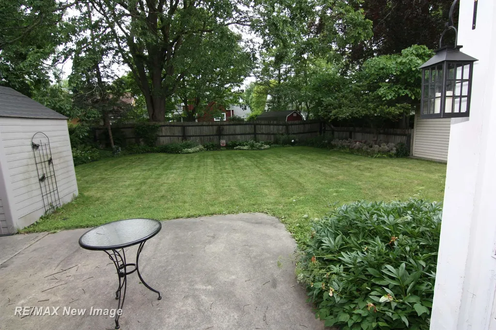 2217 Mershon Street Saginaw City MI 48602