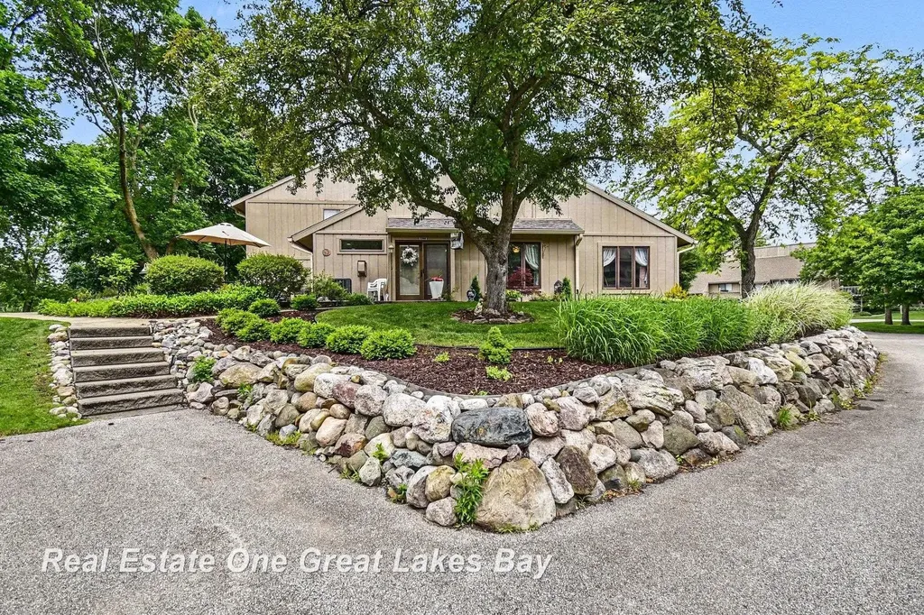 2338 Bay Woods Court Frankenlust Township MI 48706