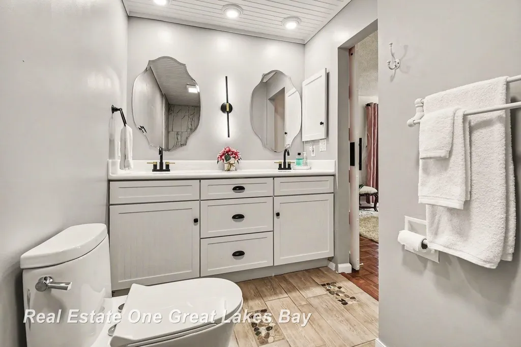 2338 Bay Woods Court Frankenlust Township MI 48706