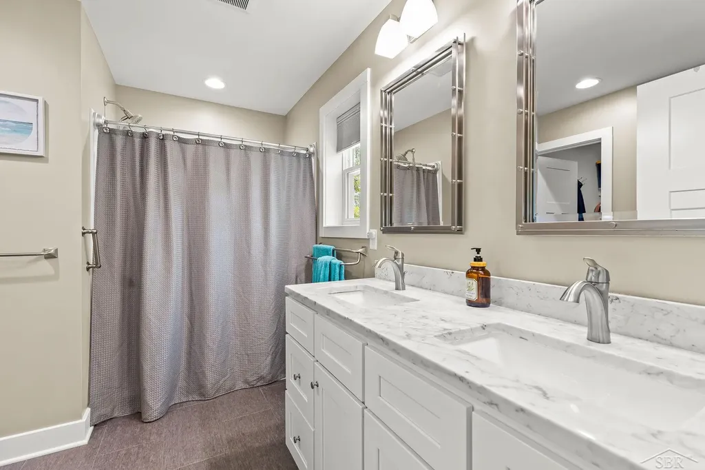 2616 Deerwood Circle Midland City MI 48642