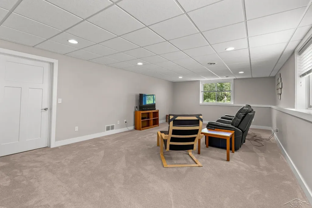 2616 Deerwood Circle Midland City MI 48642