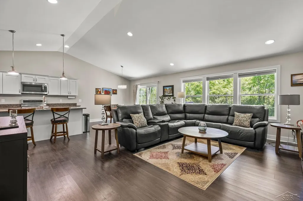 2616 Deerwood Circle Midland City MI 48642