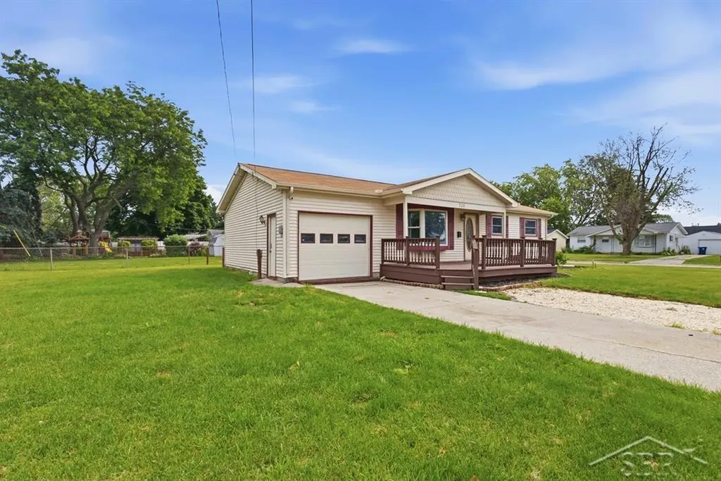 708 Piper Drive Carrollton Township MI 48604